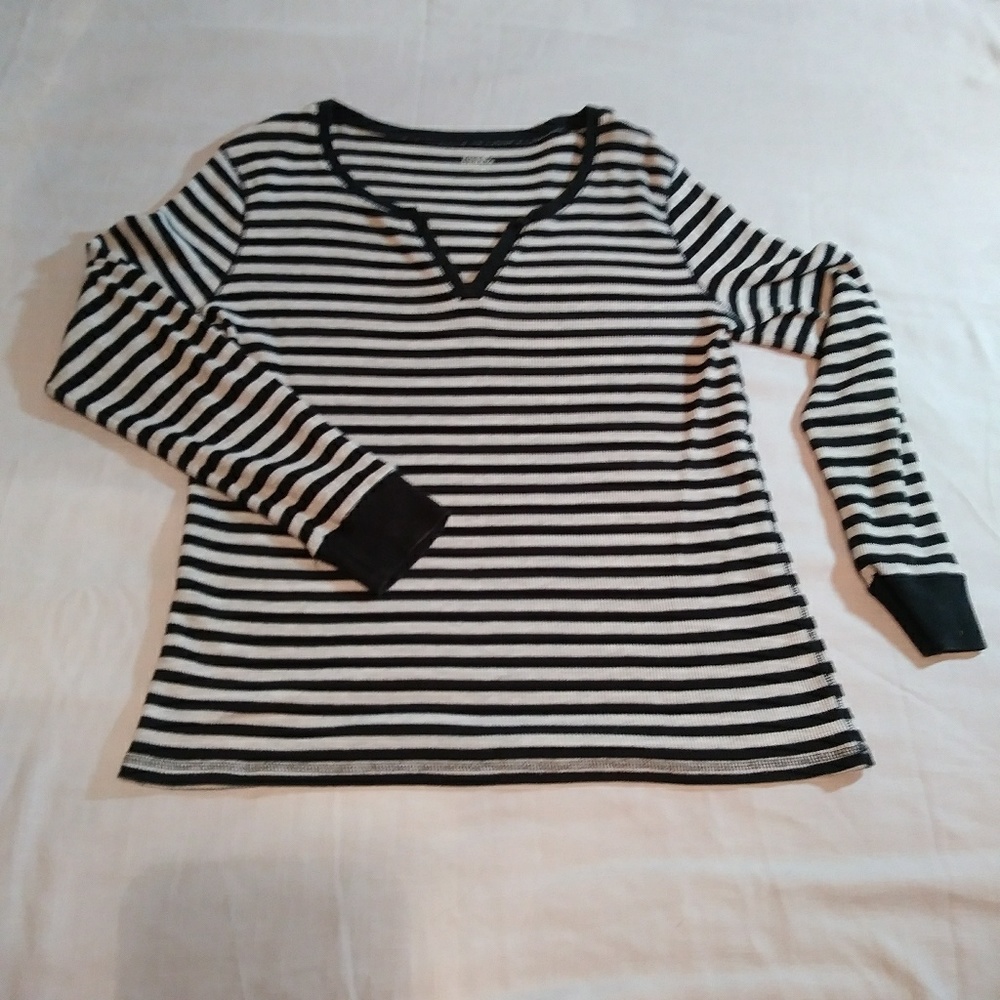 Falls Creek sweater v neck 089